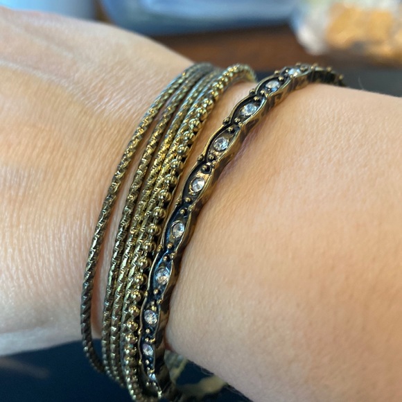 ⭐️Beautiful bracelet Bangles - Picture 1 of 2